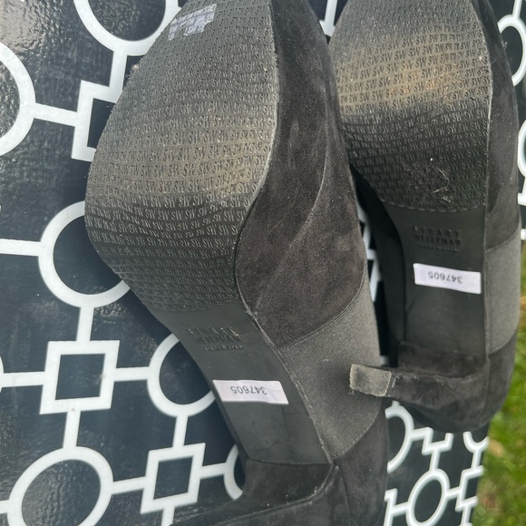 Stewart Weitzman, black stiletto closed toe heels, size 9M - Picture 5 of 5